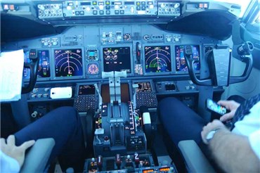 Cockpit 737 Norwegian