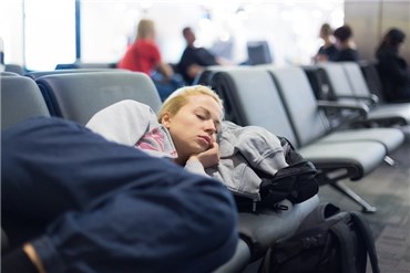 Sova på flygplatsen
